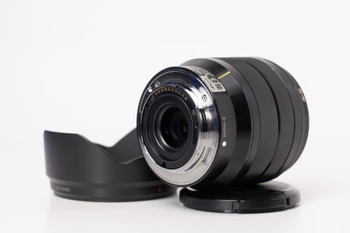 thumbnail-5 for Sony E 10-18mm F/4 OSS Lens w/ Hood, Box, and B+W UV