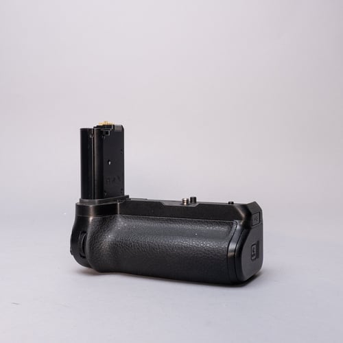 thumbnail-1 for Nikon MB-N11 Battery Grip w/Original Box