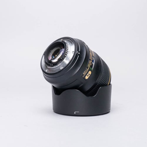 thumbnail-5 for Nikon AF-S 35mm F/1.4 G w/ Hood