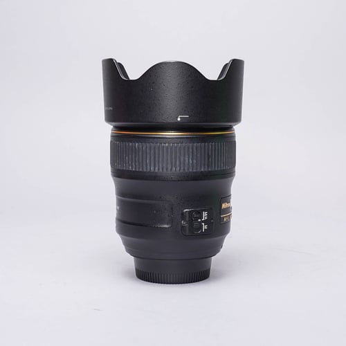 thumbnail-3 for Nikon AF-S 35mm F/1.4 G w/ Hood