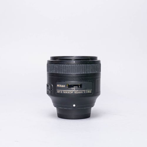 Nikon AF-S 85mm f/1.8 Lens