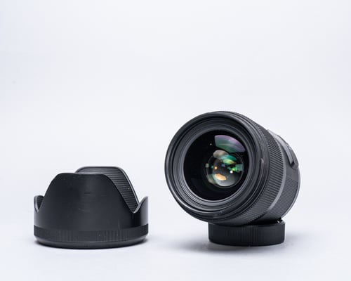 thumbnail-2 for Sigma Art 35mm f/1.4 DG Lens w/Hood for Nikon F