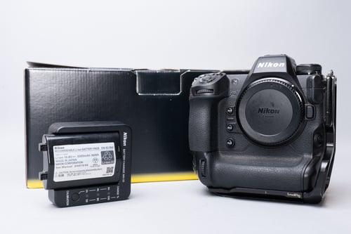 Nikon Z9 Body w/Original Box + Extra EL-EL18d