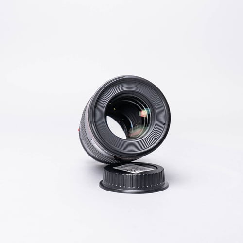 thumbnail-5 for Canon EF 100mm f/2.8 L Macro Lens w/Hood