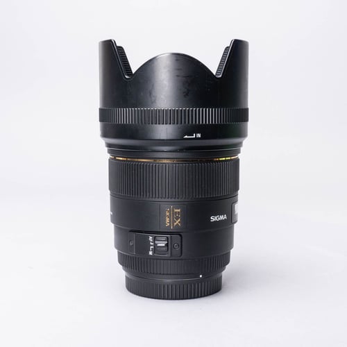 thumbnail-3 for Sigma EX 85mm f/1.4 DG HSM w/Hood for Canon EF