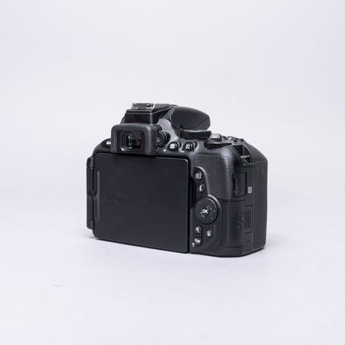 thumbnail-2 for Nikon D5600 Body Only **LOW SHUTTER COUNT**