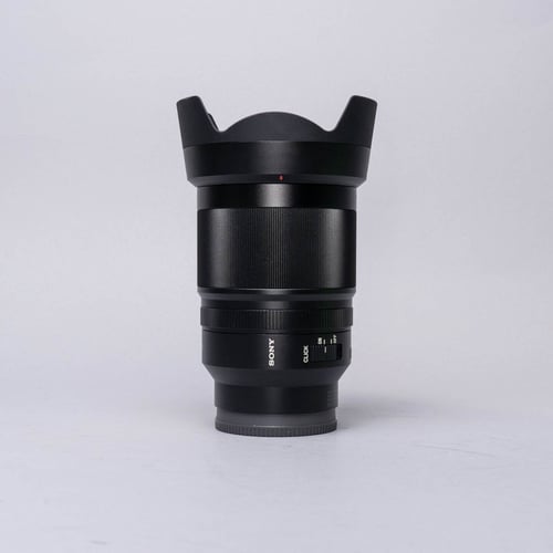 thumbnail-3 for Sony FE 35mm f/1.4 Distagon ZA Lens w/Hood