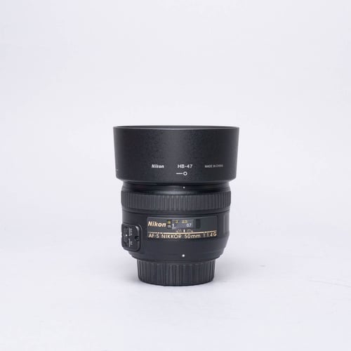 Nikon AF-S 50mm f/1.4 G Lens w/Hood