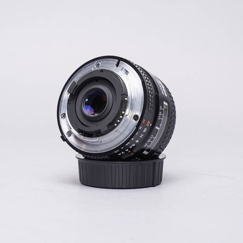 thumbnail-5 for Nikon 28mm F/2.8D Lens w/ HN-2 Hood