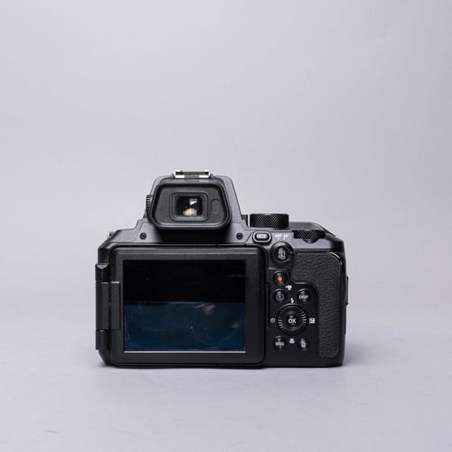 thumbnail-3 for Nikon Coolpix P950 w/HN-CP20 Hood