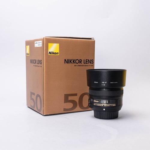 Nikon AF-S 50mm F/1.8 G Lens w/Hood + Original Box