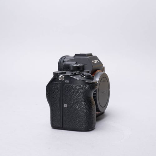 thumbnail-4 for Sony A7R III Body Only