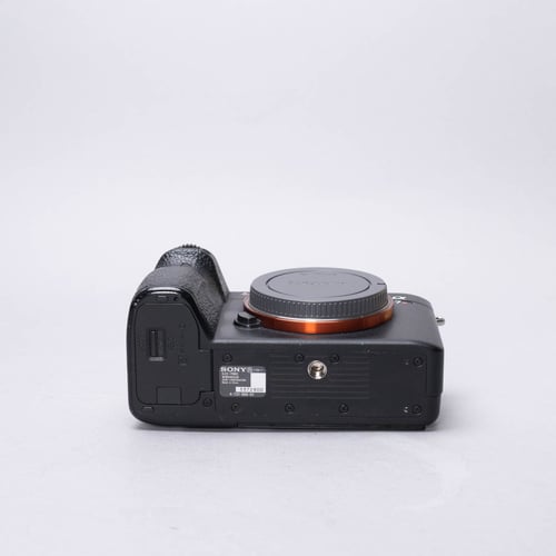 thumbnail-6 for Sony A7R III Body Only