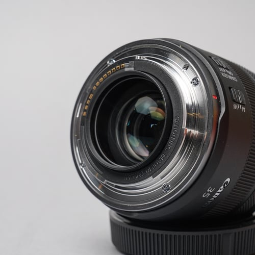 thumbnail-5 for Canon RF 35mm f/1.8 Macro IS STM Lens