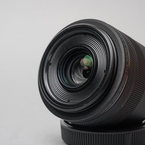 thumbnail-4 for Canon RF 35mm f/1.8 Macro IS STM Lens