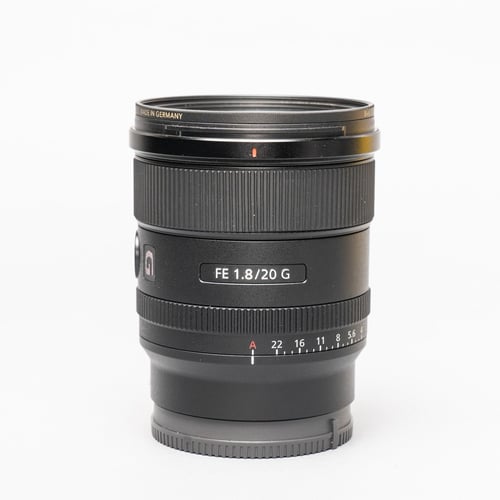 Sony 20mm 1.8 G Lens - Excellent Condition