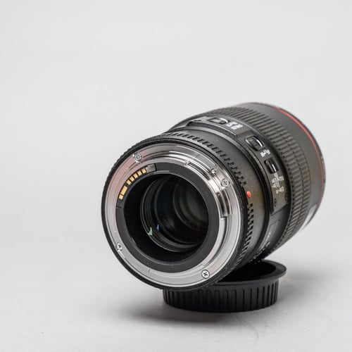 thumbnail-5 for Canon EF 100mm f/2.8 L Macro IS USM Lens w/Hood