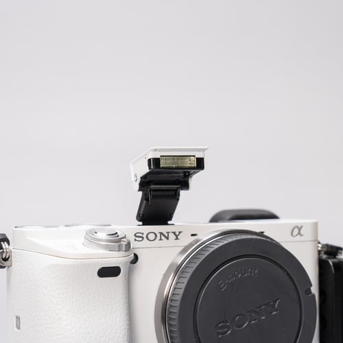 thumbnail-7 for Sony A6000 Body (White) w/L-Bracket