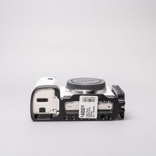 thumbnail-6 for Sony A6000 Body (White) w/L-Bracket