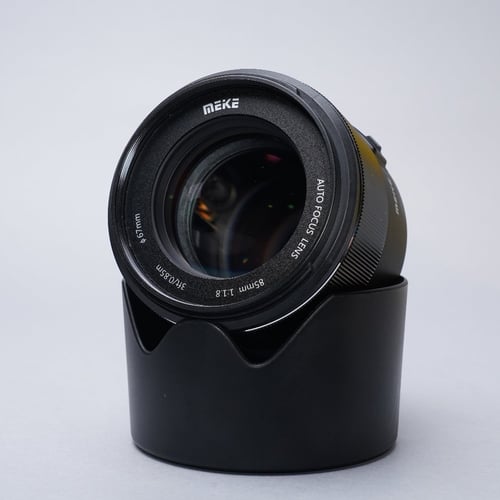 thumbnail-2 for Meike 85mm 1.8 for Canon EF Mount – Excellent Condition