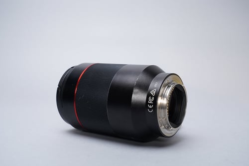 thumbnail-5 for Samyang 35mm 1.4 for Sony FE Mount – Very Good Condition
