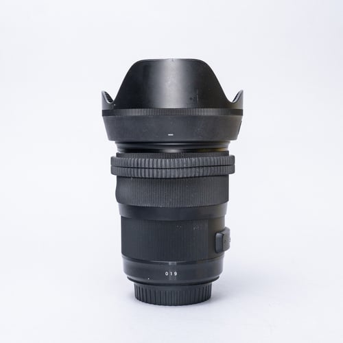 thumbnail-3 for Sigma 28mm f/1.4 Canon EF – Excellent Condition