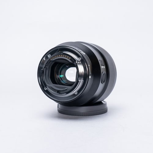 thumbnail-5 for Sony FE 85mm f/1.8 Lens