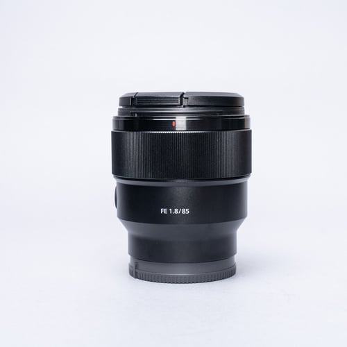 Sony FE 85mm f/1.8 Lens