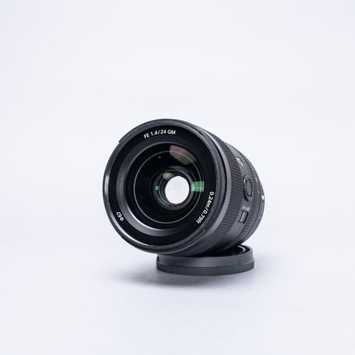 thumbnail-4 for Sony 24mm f/1.4 GM Lens w/Hood