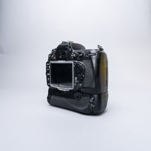 thumbnail-2 for Nikon D300 Body w/MD-D10 Battery Grip