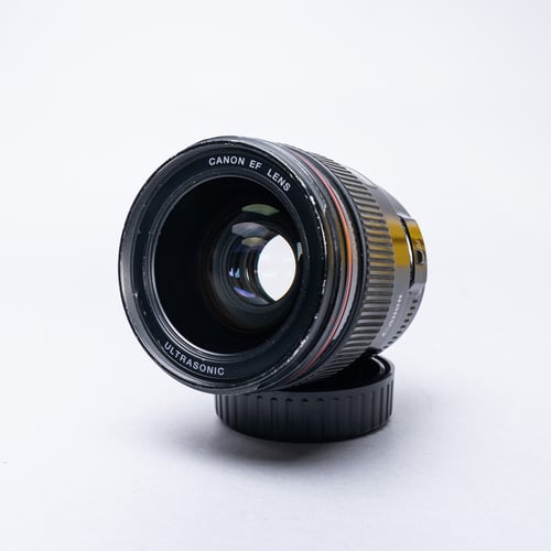 thumbnail-4 for Canon EF 35mm f/1.4 L USM Lens