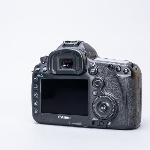 thumbnail-2 for Canon EOS 5D Mark III Body Only