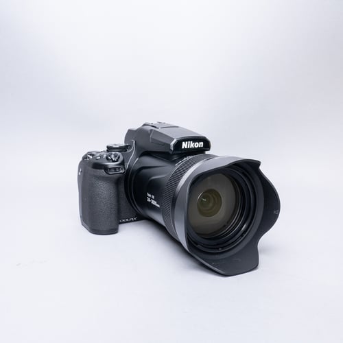 Nikon Coolpix P1100 w/Box