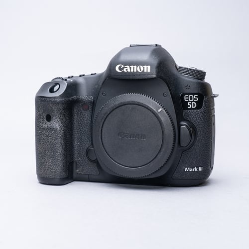 View Canon EOS 5D Mark III Canon EOS 5D Mark III