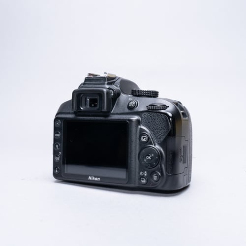 thumbnail-2 for Nikon D3400 w/ 18-55mm