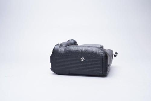 thumbnail-5 for Sony A9 Body w/VG-C3EM Grip