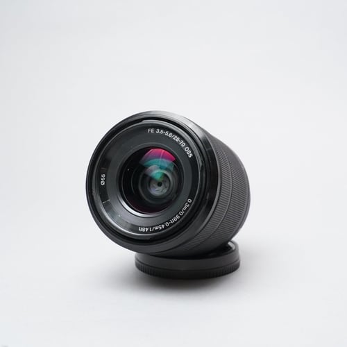 thumbnail-4 for Sony FE 28-70mm F/3.5-5.6 Lens w/Hood