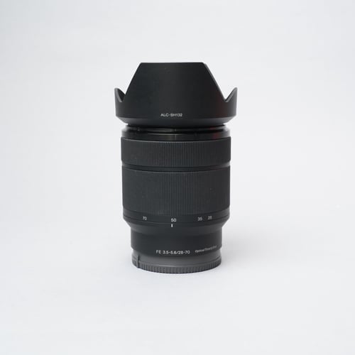 Sony FE 28-70mm F/3.5-5.6 Lens w/Hood