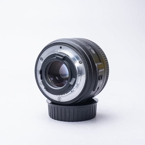 thumbnail-5 for Nikon Nikon AF-S 35mm 1.8 G DX Lens w/Hood