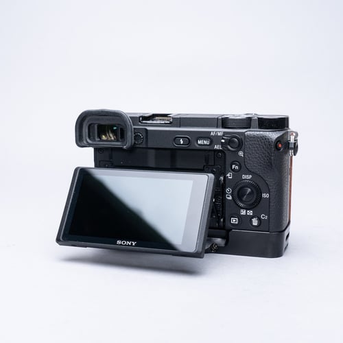 thumbnail-1 for Sony A6400 Body w/Smallrig Grip