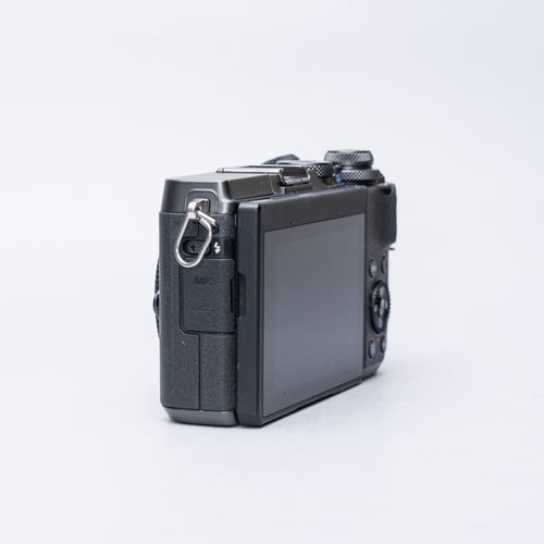 thumbnail-1 for Canon EOS M6 Body Only