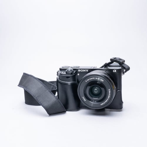 Sony A6000 W/ 16-50mm