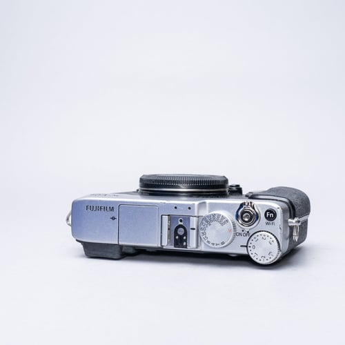 thumbnail-7 for FujiFilm X-E2S Body Only