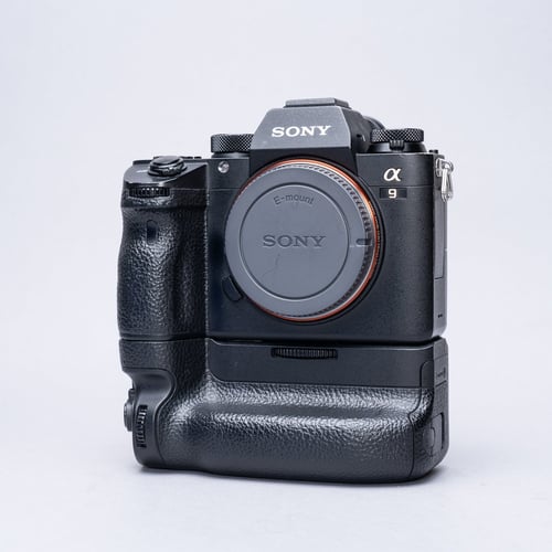 Sony A9 Body + Grip