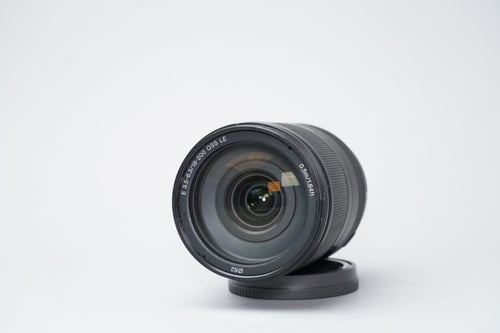 thumbnail-4 for Sony E 18-200mm f/3.5-6.3 OSS