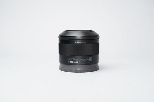 thumbnail-3 for Sony Sonnar T* FE 35mm F2.8 ZA w/Original Box