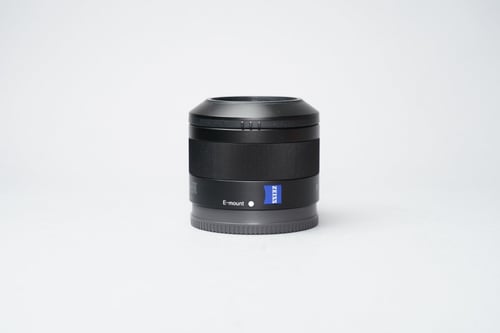 thumbnail-4 for Sony Sonnar T* FE 35mm F2.8 ZA w/Original Box