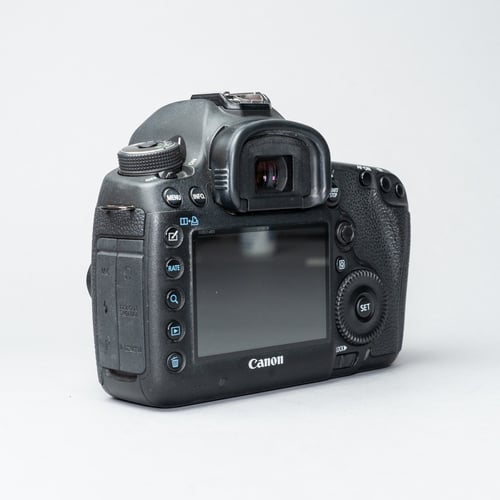 thumbnail-1 for Canon EOS 5D Mark III
