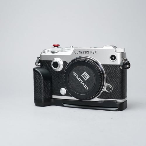Olympus PEN-F Body Only