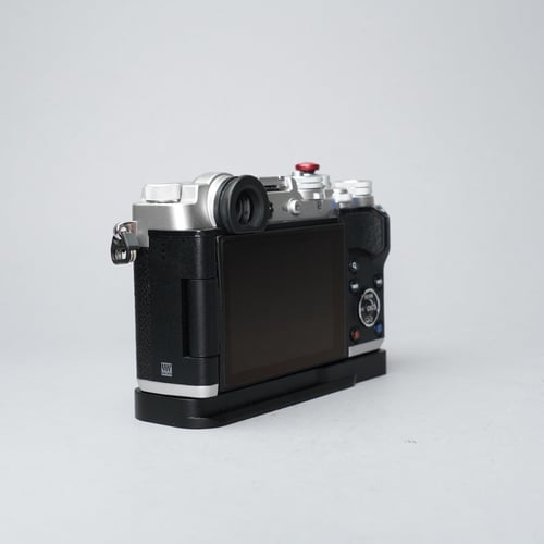 thumbnail-1 for Olympus PEN-F Body Only